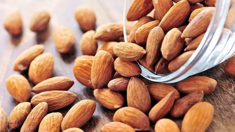 تصویر 1 از خرید مغز بادام مامایی + قیمت فروش استثنایی